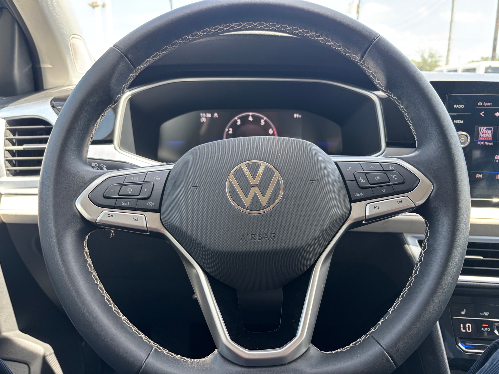 Thumbnail: 2026 Volkswagen Taos - 4