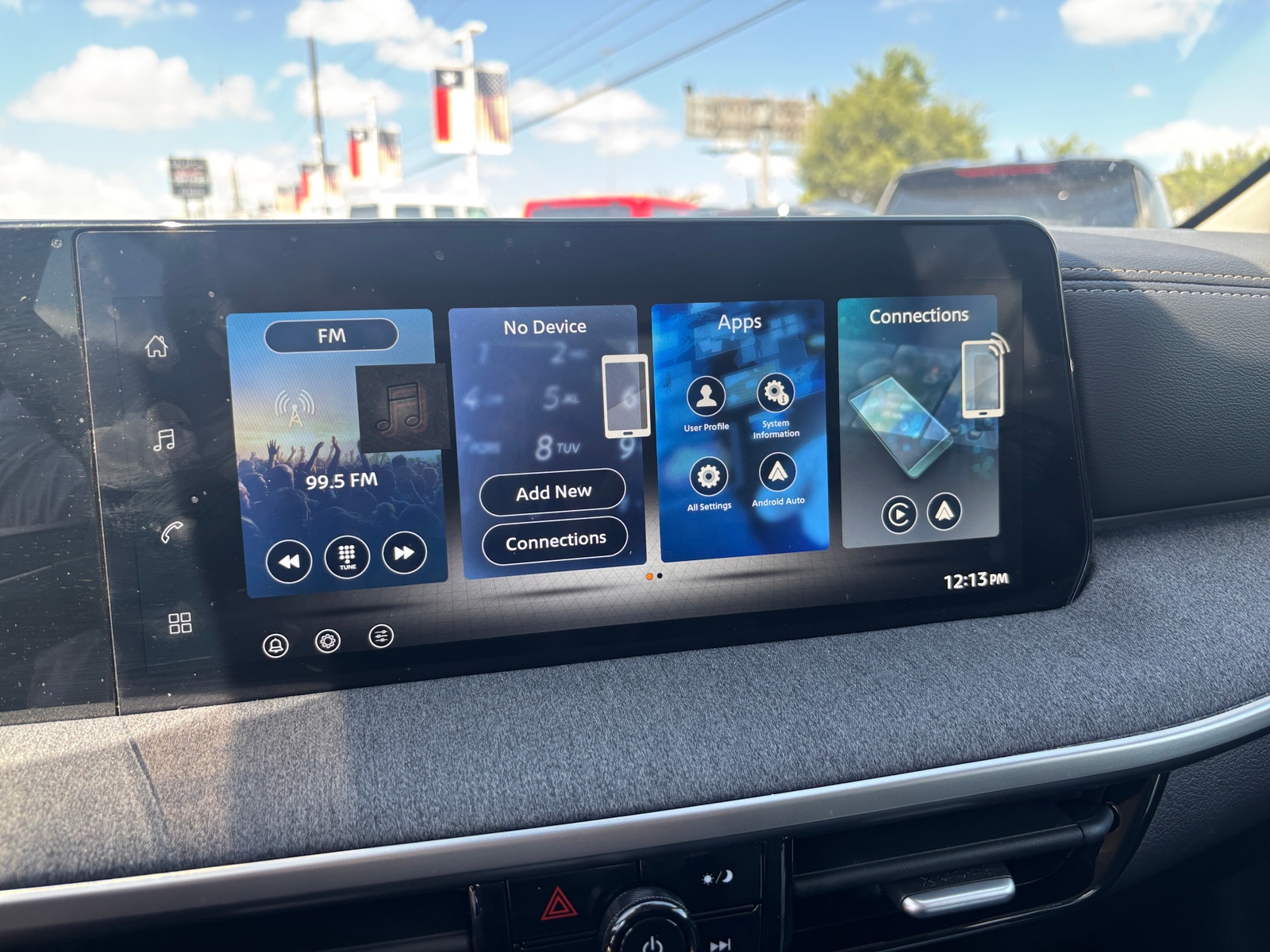 Thumbnail: 2026 Nissan Kicks - 4