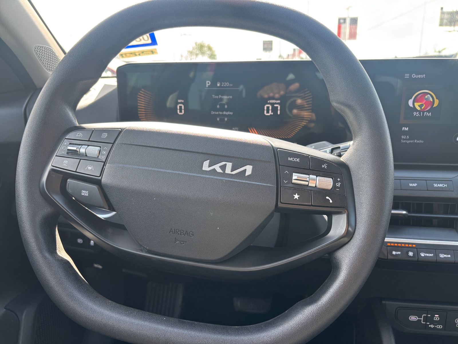 Thumbnail: 2025 Kia K4 - 4