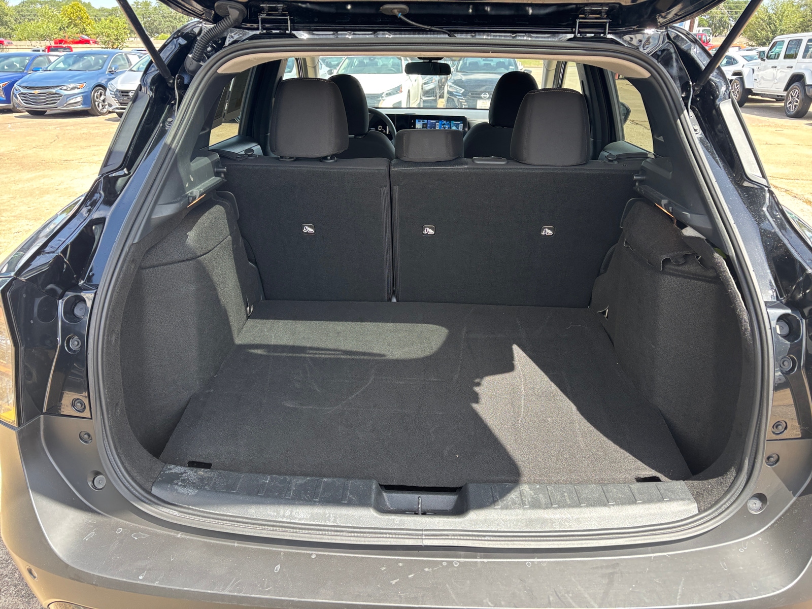 Thumbnail: 2026 Nissan Kicks - 6