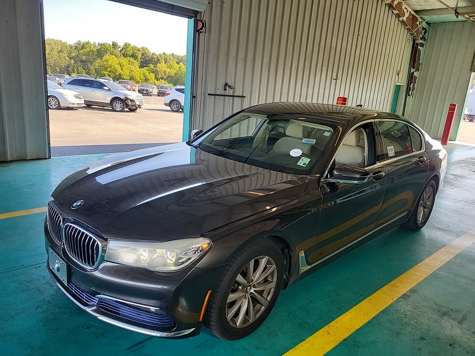 2016 BMW 740i