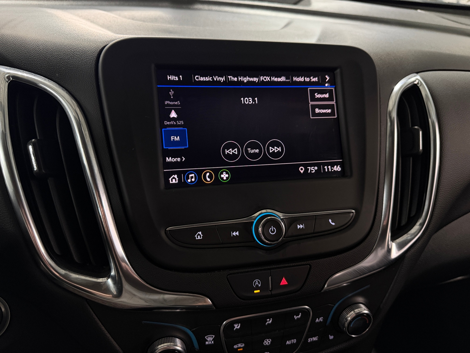 Thumbnail: 2024 Chevrolet Equinox - 4