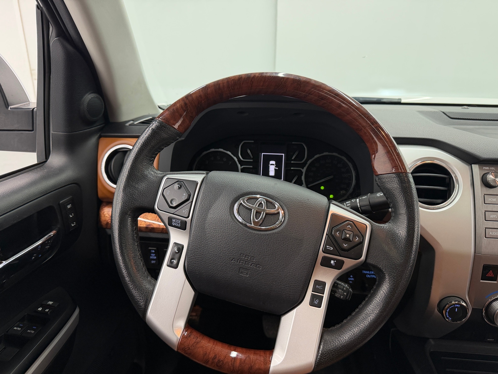 Thumbnail: 2019 Toyota Tundra - 4