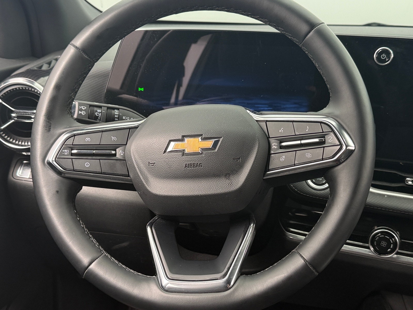 Thumbnail: 2025 Chevrolet Equinox - 5