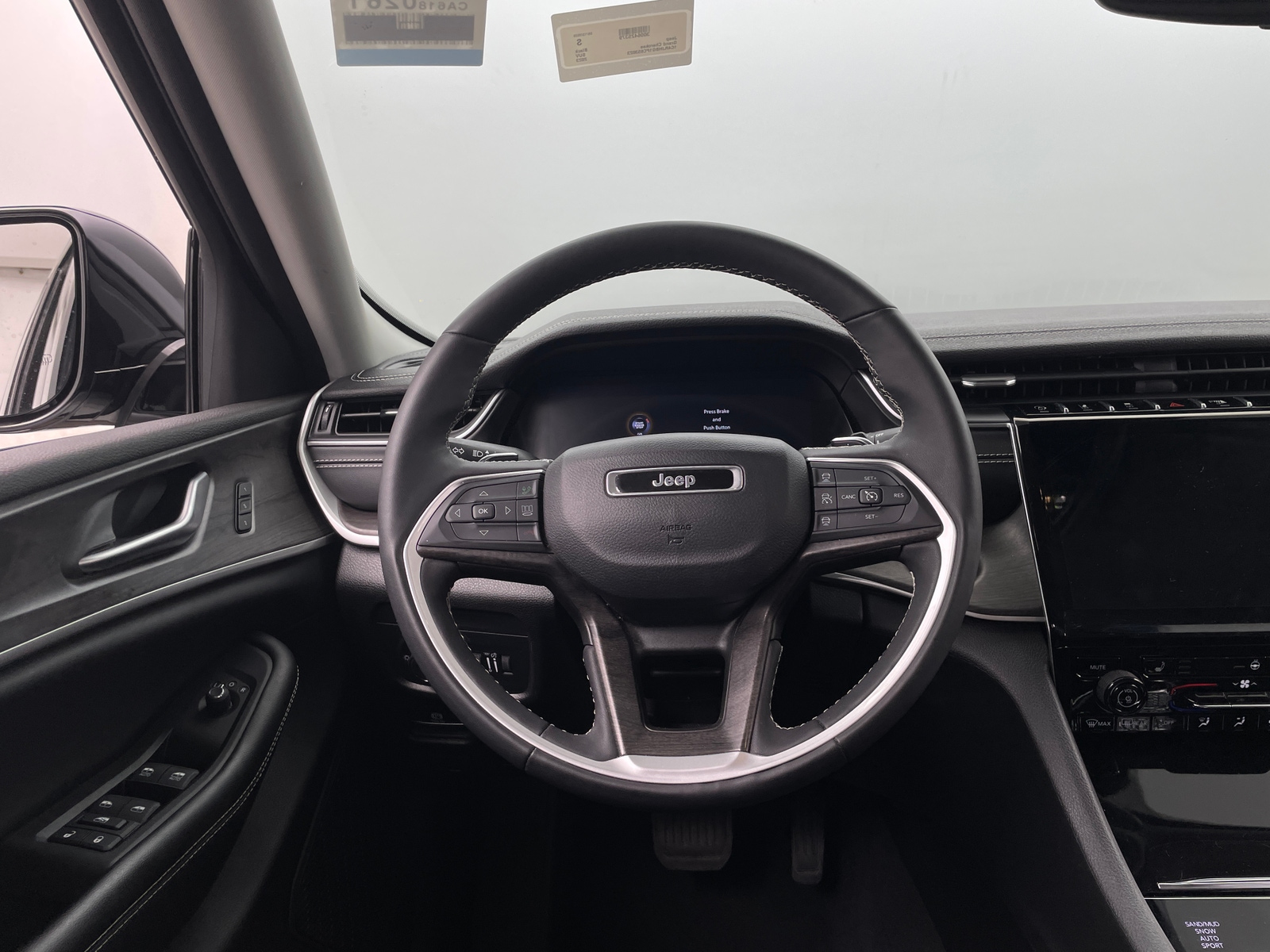 Thumbnail: 2023 Jeep Grand Cherokee - 4