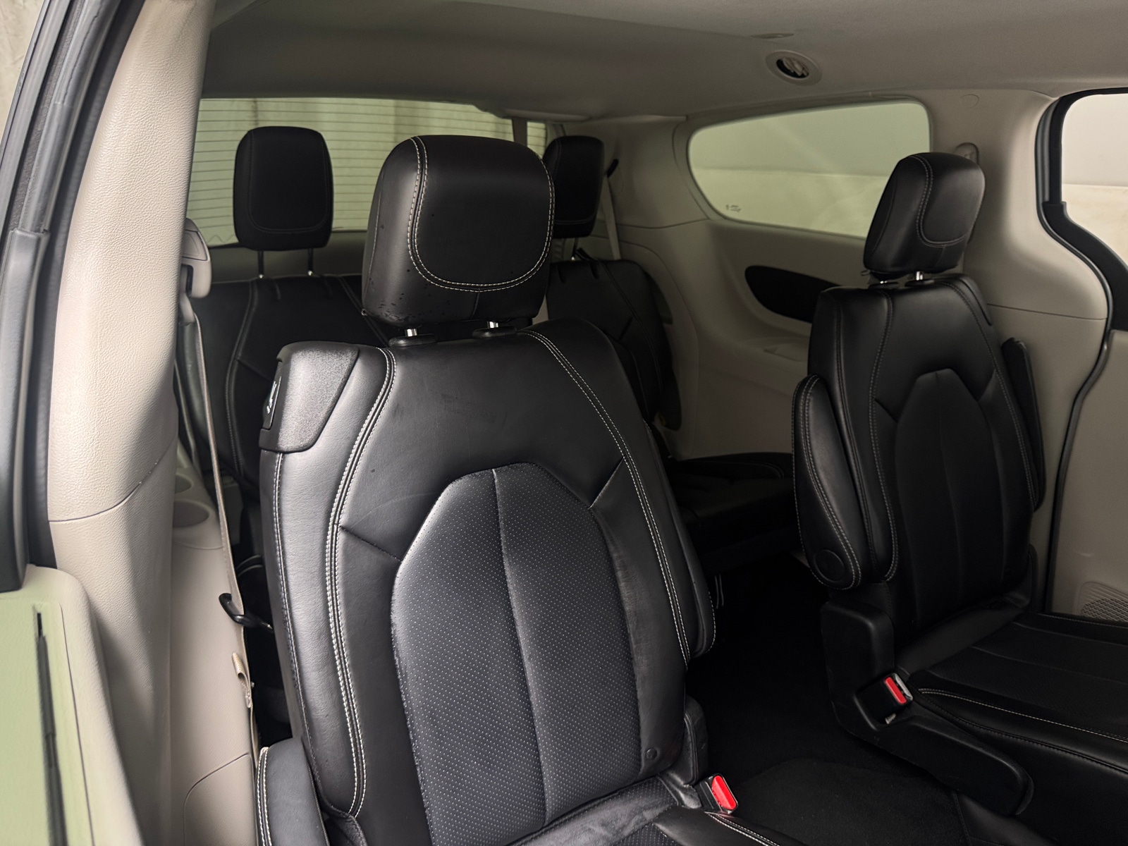Thumbnail: 2024 Chrysler Pacifica - 5