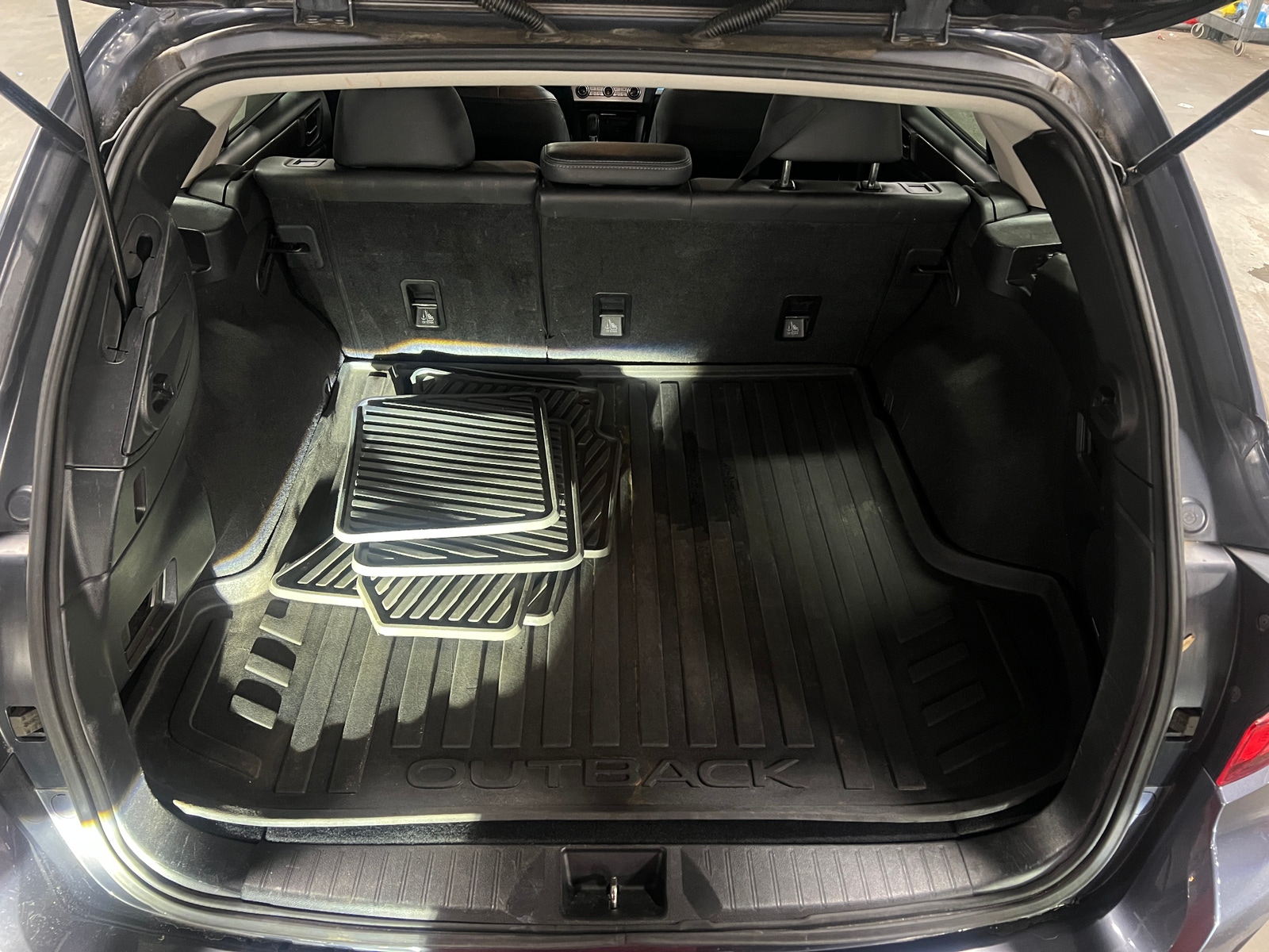 Thumbnail: 2017 Subaru Outback - 6