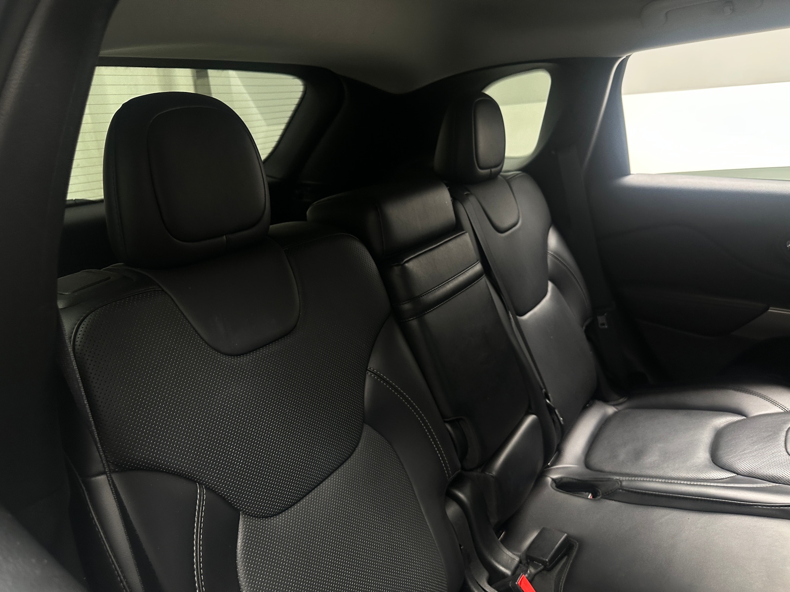 Thumbnail: 2019 Jeep Cherokee - 5