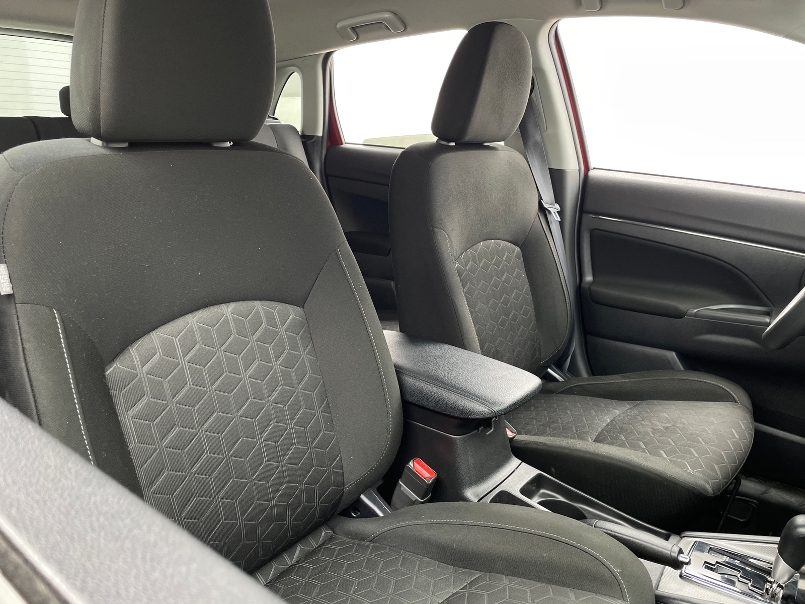 Thumbnail: 2022 Mitsubishi Outlander Sport - 2
