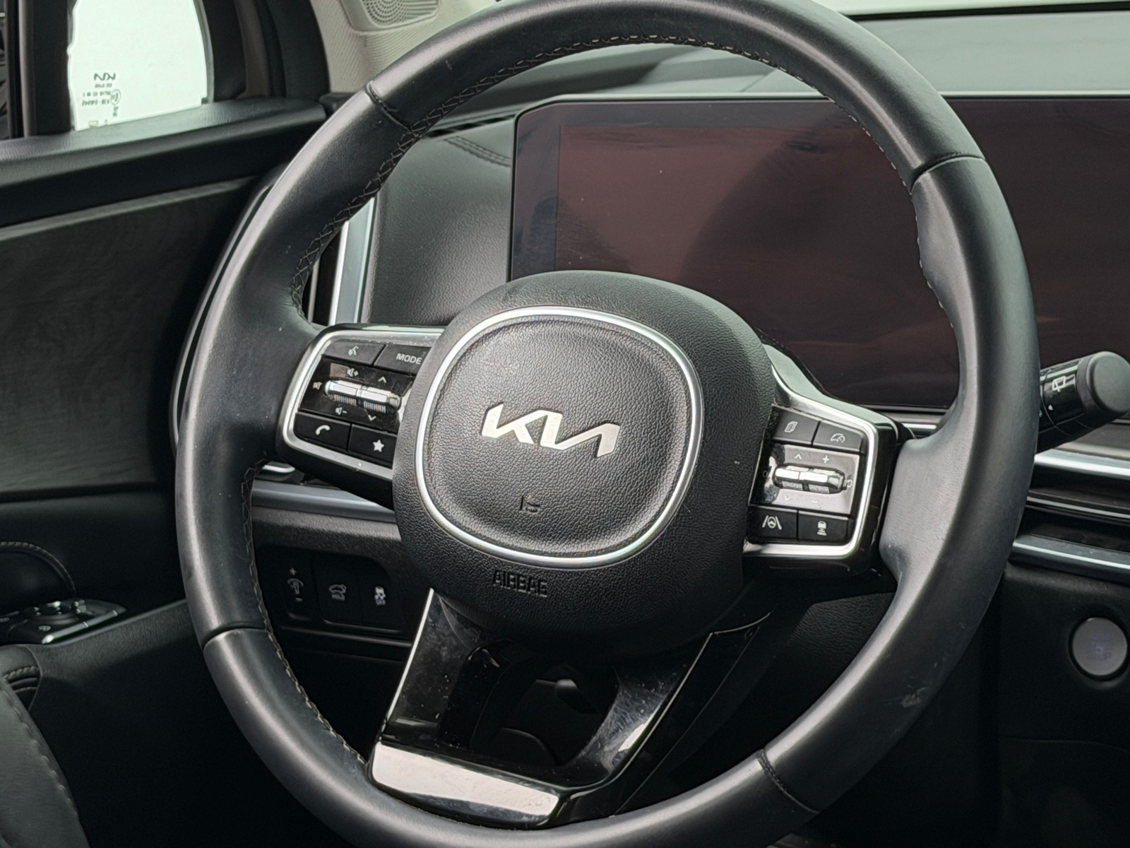 Thumbnail: 2024 Kia Sorento - 4