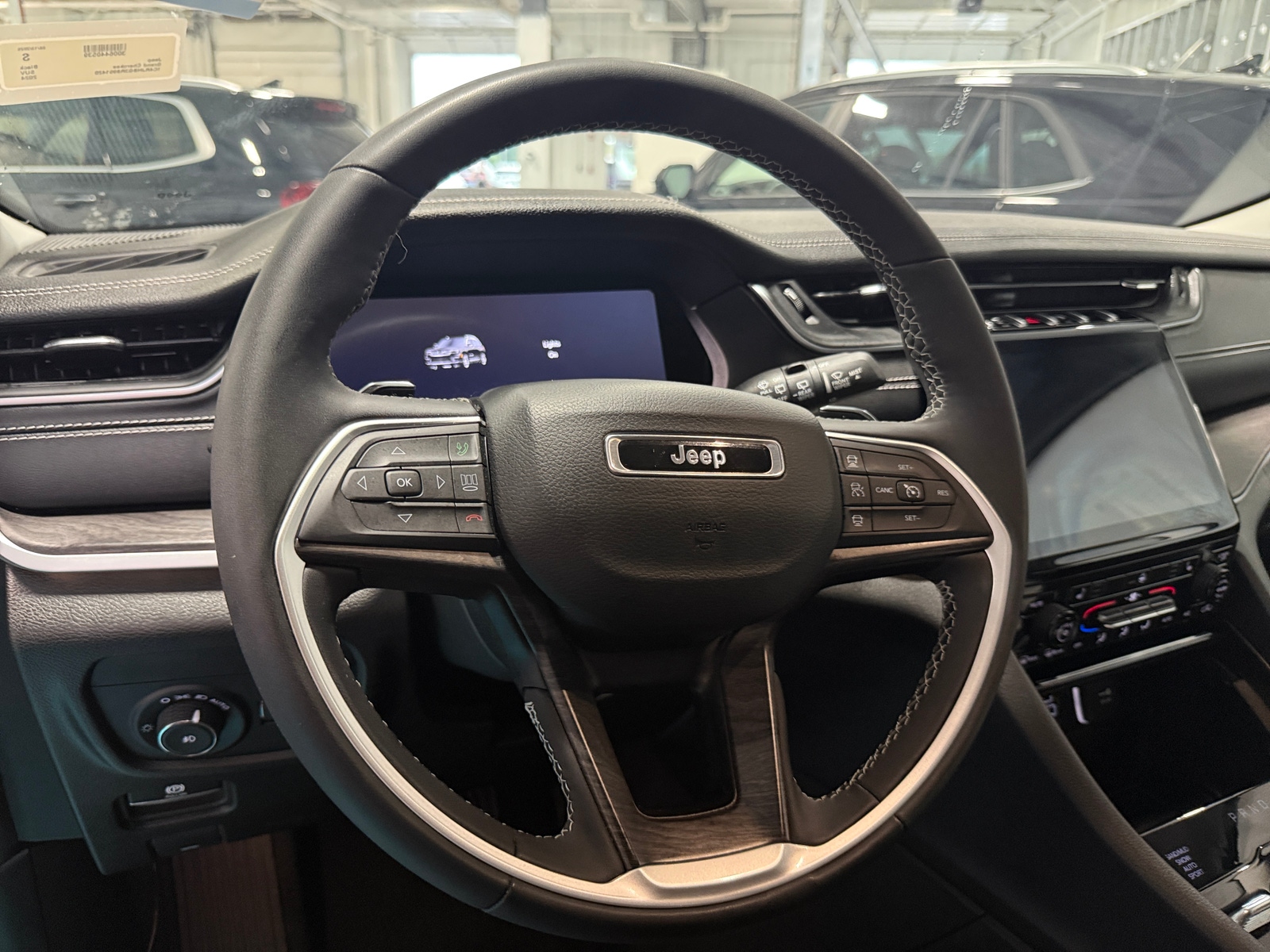 Thumbnail: 2024 Jeep Grand Cherokee - 4