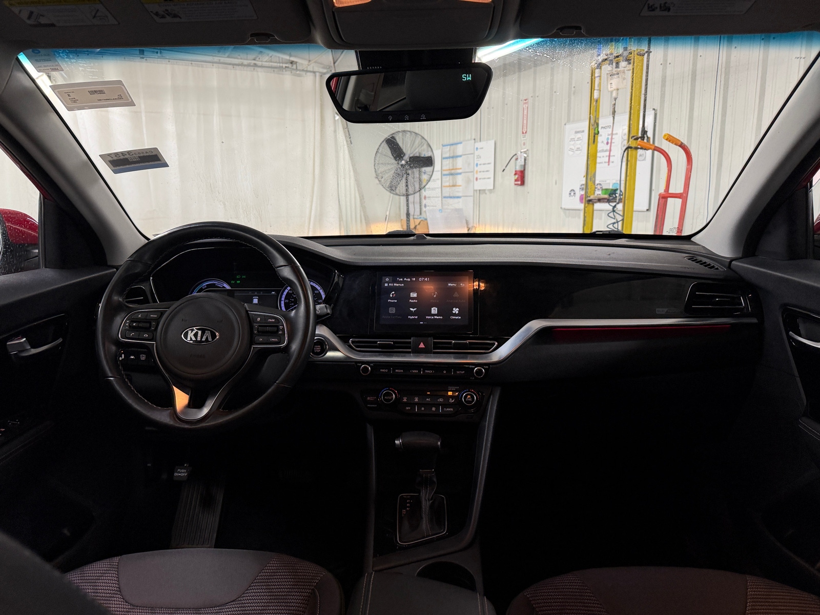 Thumbnail: 2021 Kia Niro - 3