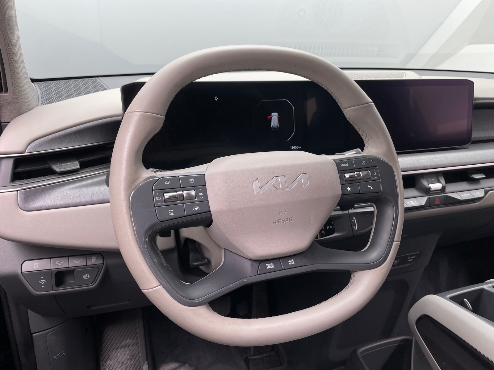 Thumbnail: 2024 Kia EV9 - 4