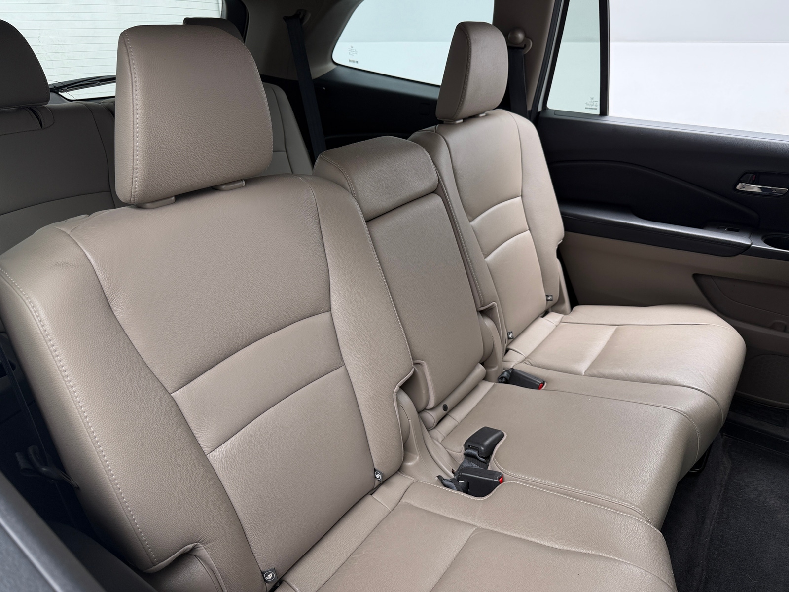 Thumbnail: 2017 Honda Pilot - 5