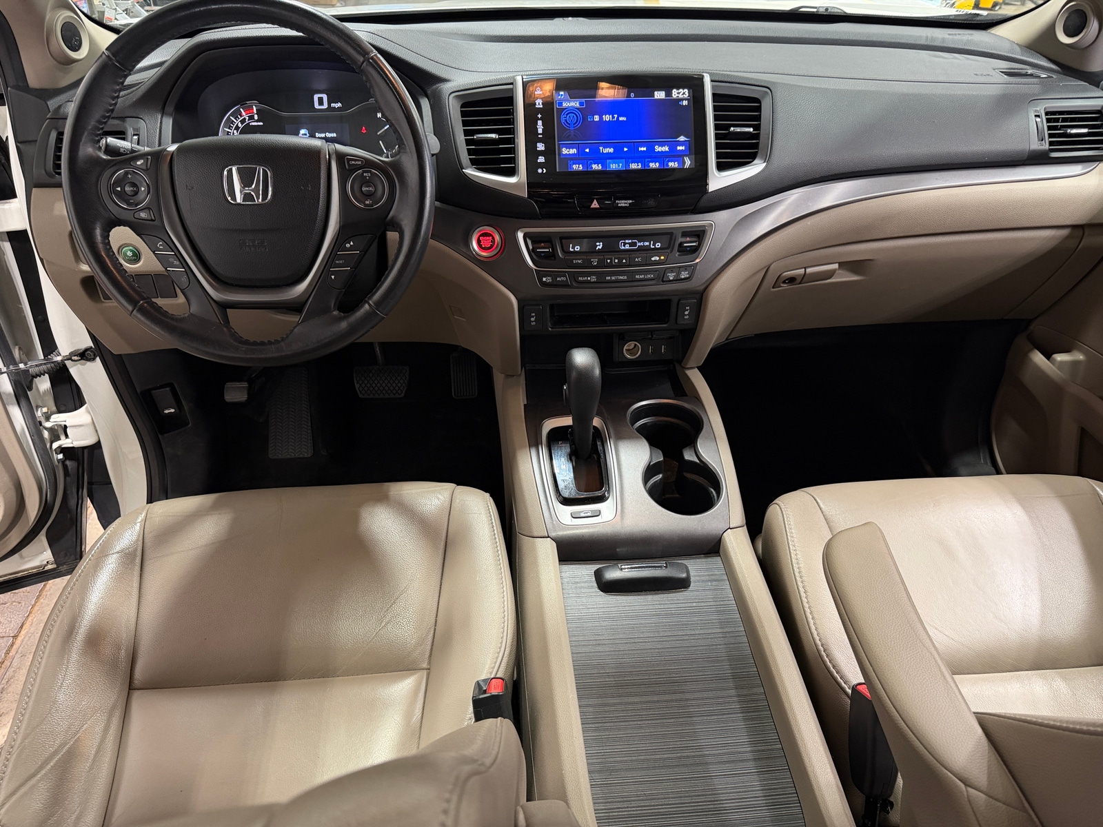 Thumbnail: 2017 Honda Pilot - 2