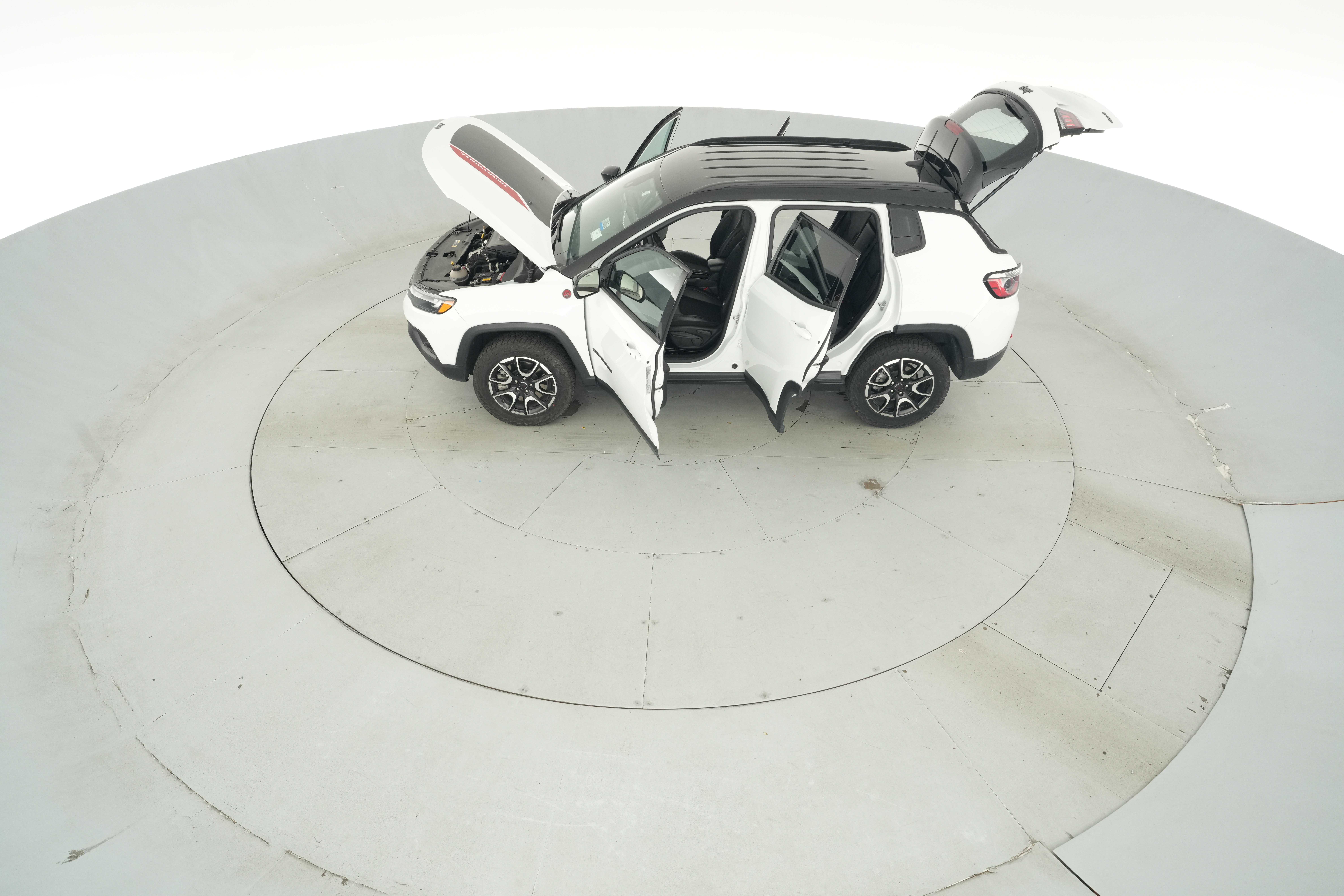 2025 Jeep Compass Trailhawk - Photo 42