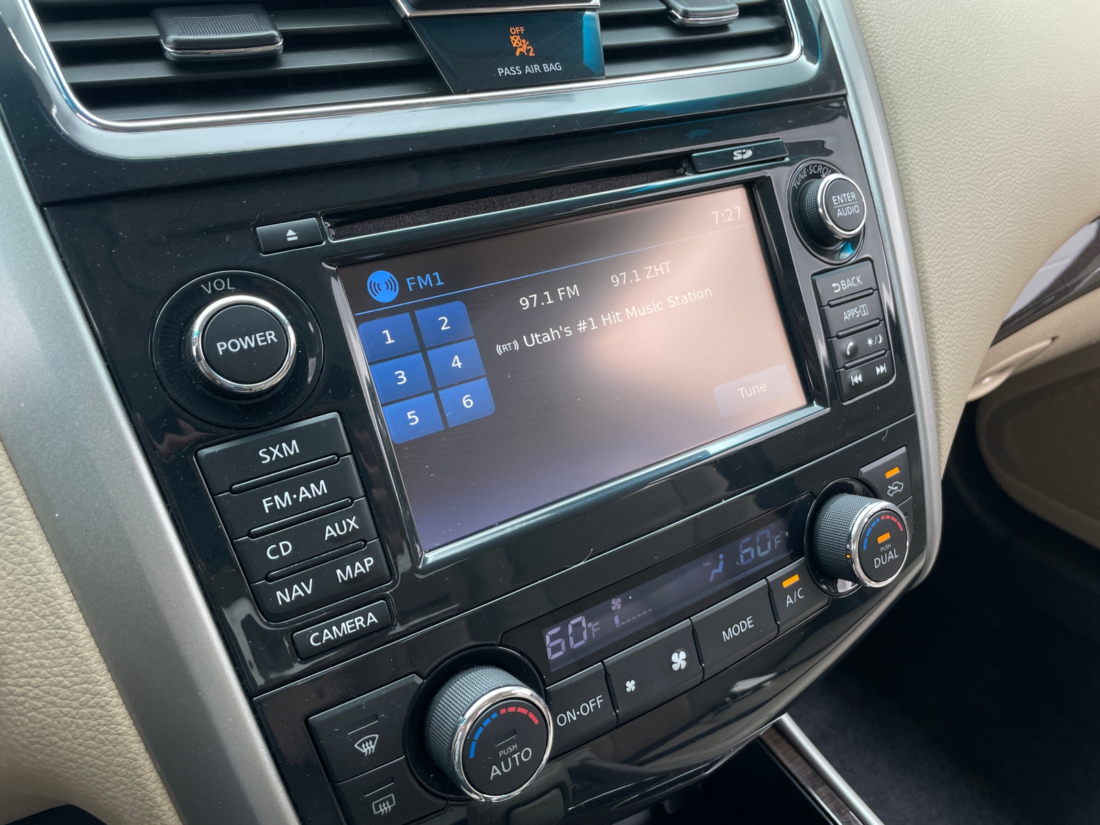 Thumbnail: 2015 Nissan Altima - 3