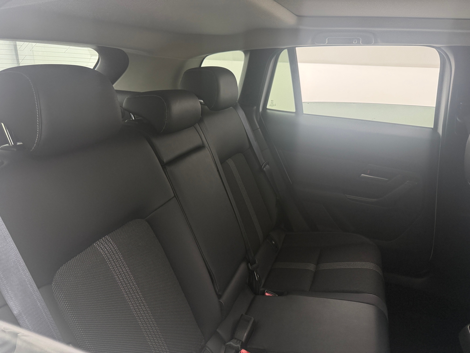 Thumbnail: 2023 Mazda CX-50 - 5