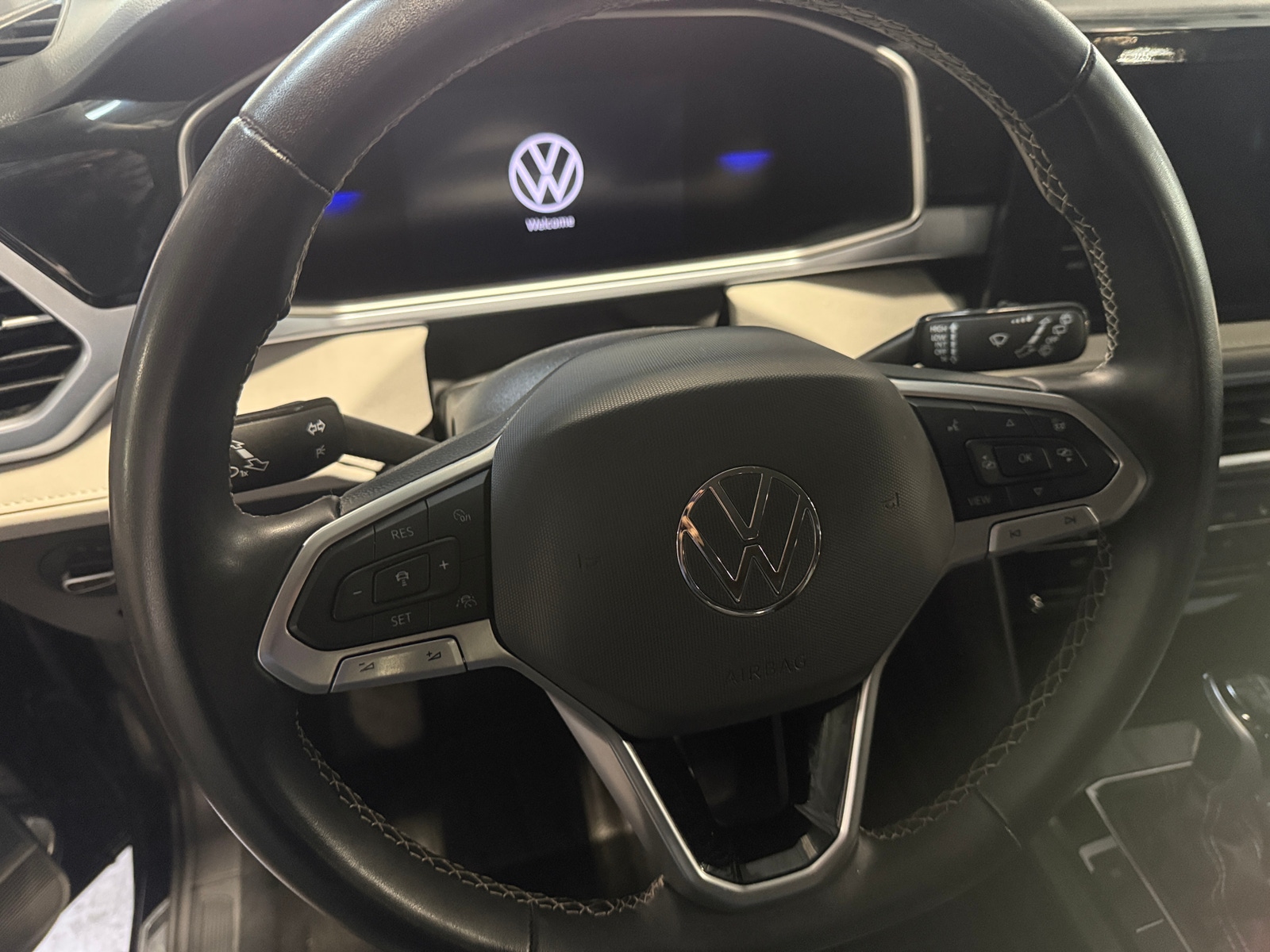 Thumbnail: 2025 Volkswagen Taos - 5