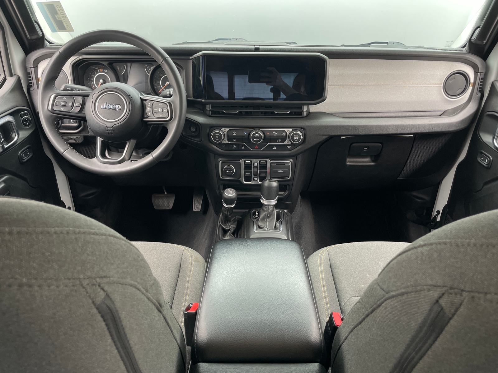 Thumbnail: 2025 Jeep Gladiator - 3