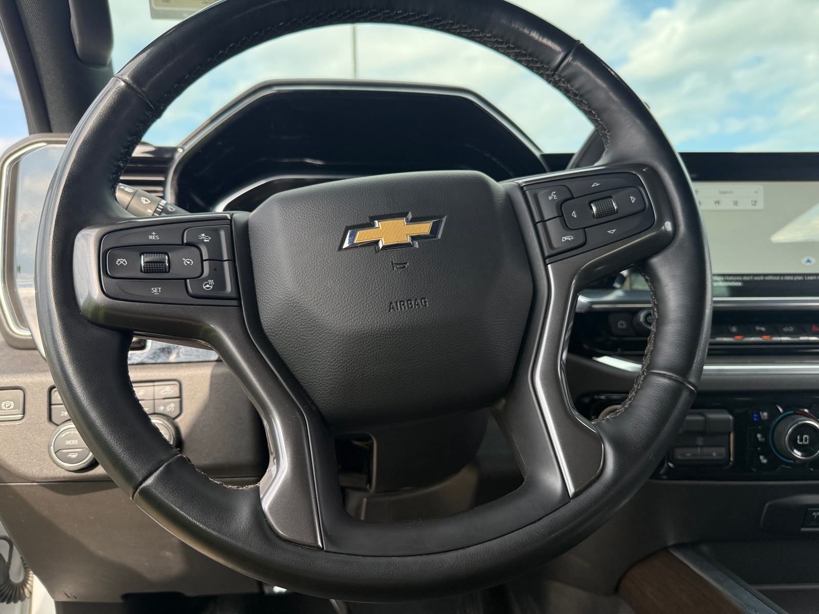Thumbnail: 2024 Chevrolet Silverado 3500 - 4