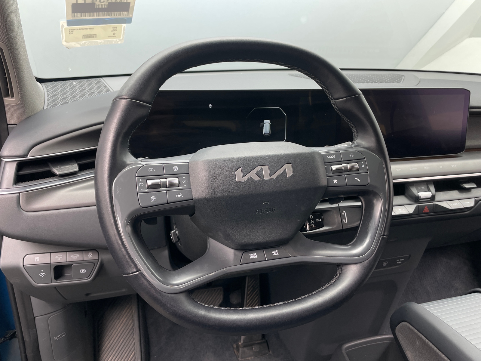 Thumbnail: 2024 Kia EV9 - 4