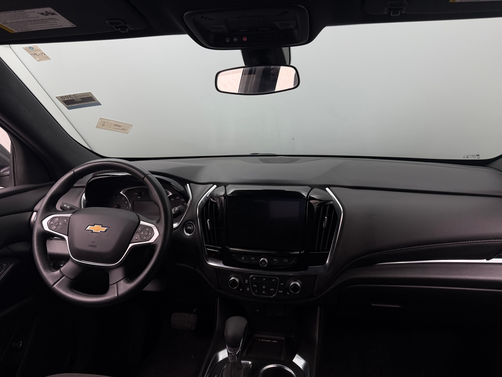 Thumbnail: 2023 Chevrolet Traverse - 3