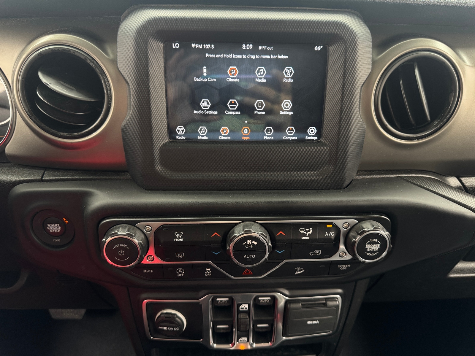Thumbnail: 2018 Jeep Wrangler - 4