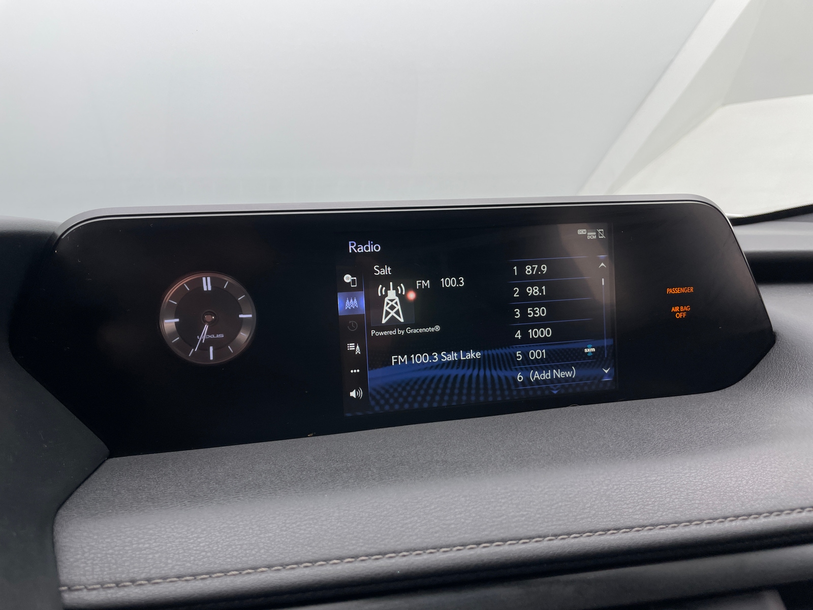 Thumbnail: 2019 Lexus UX - 3