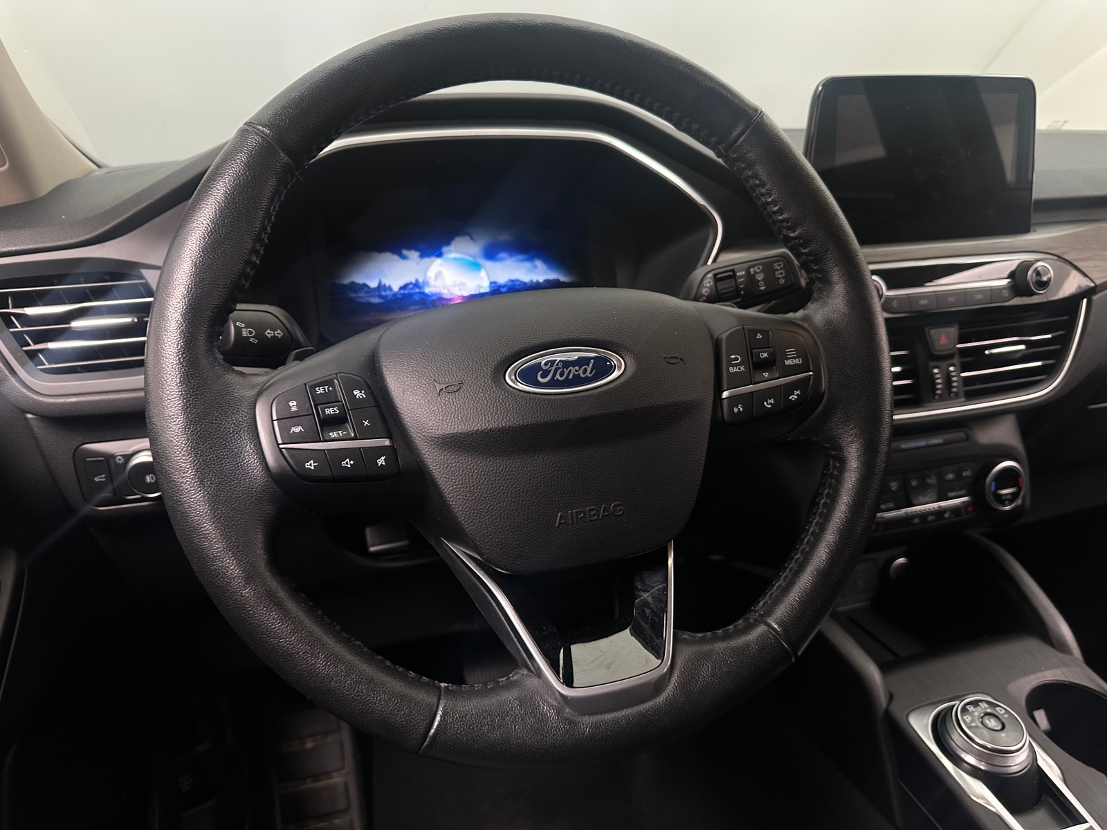 Thumbnail: 2020 Ford Escape - 4