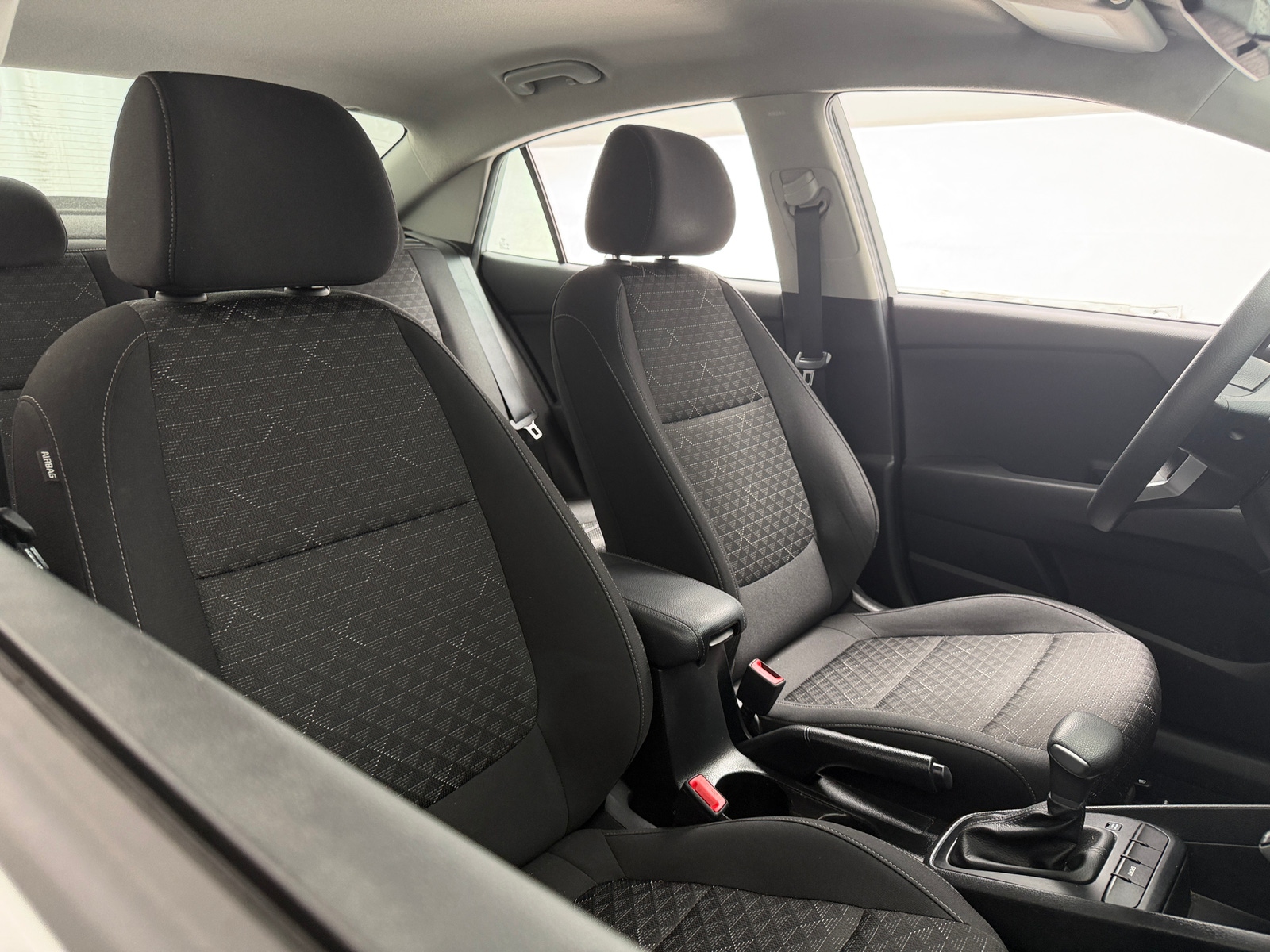 Thumbnail: 2021 Kia Rio - 2