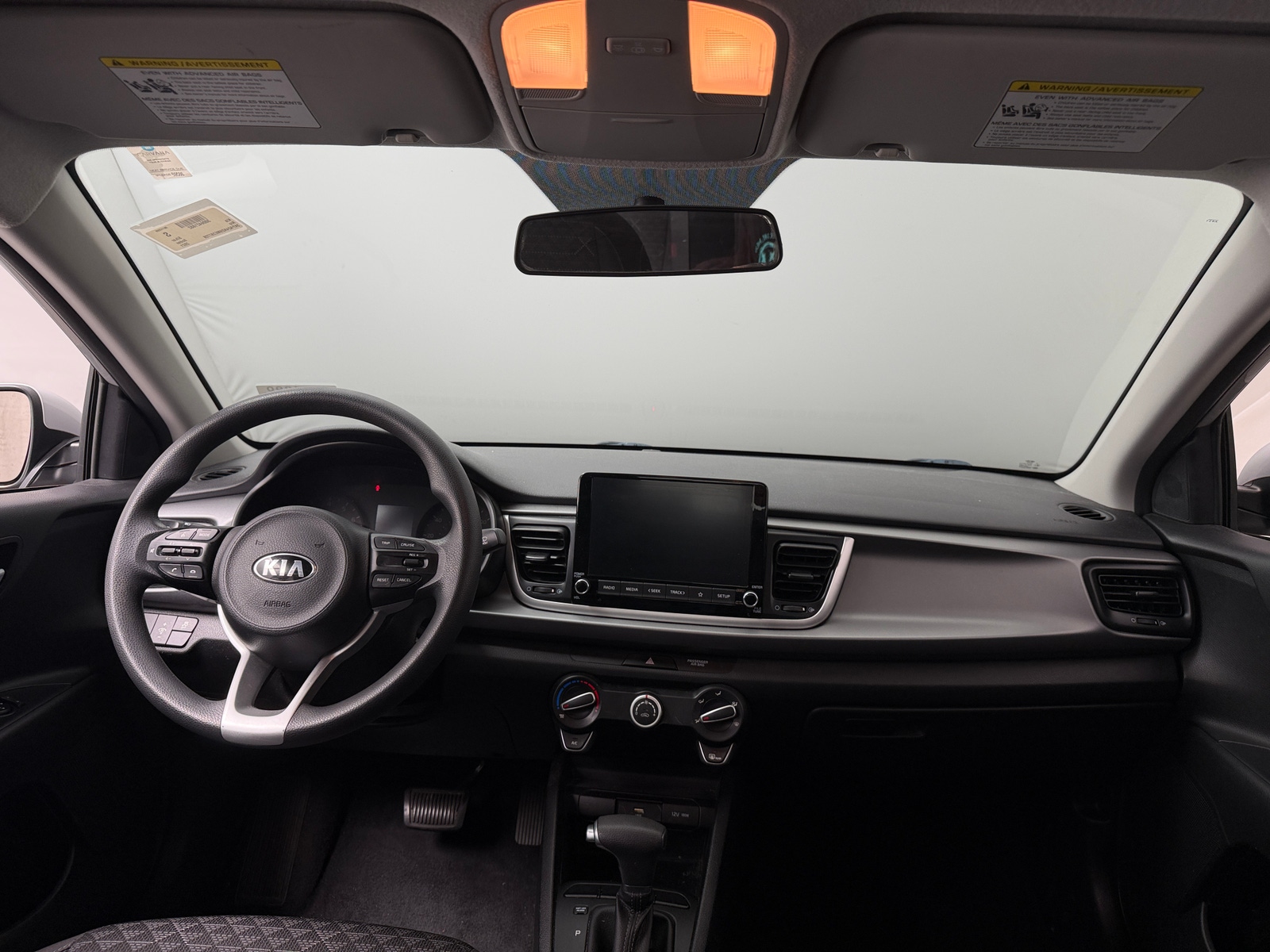 Thumbnail: 2021 Kia Rio - 3