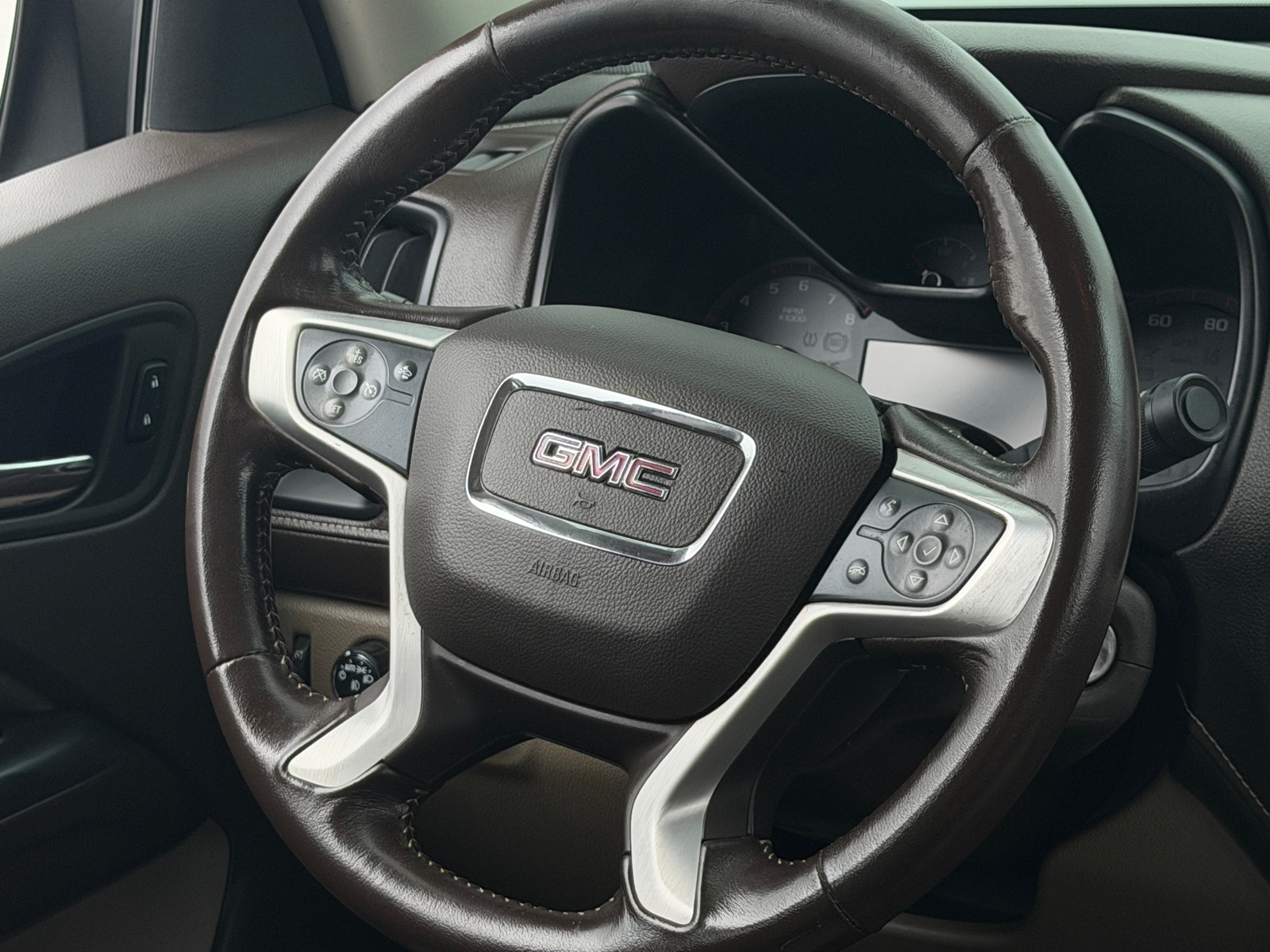 Thumbnail: 2016 GMC Canyon - 4