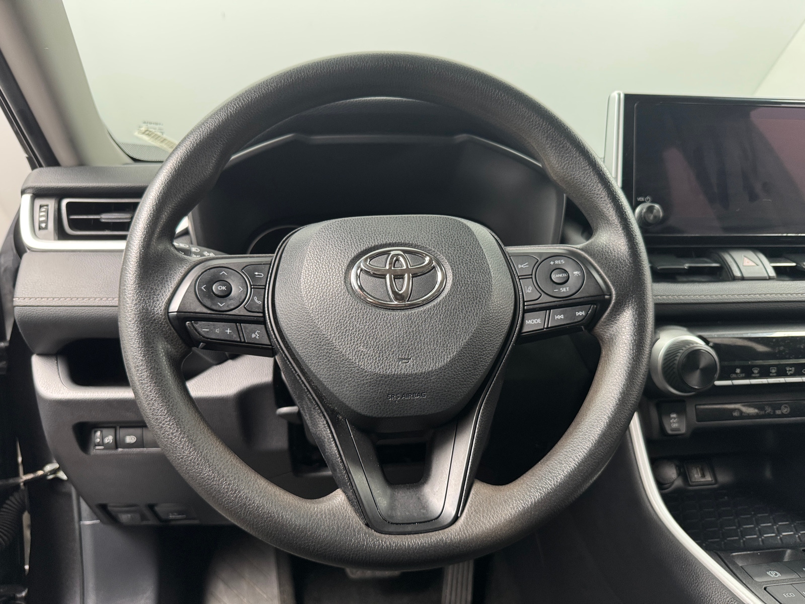 Thumbnail: 2025 Toyota RAV4 - 5