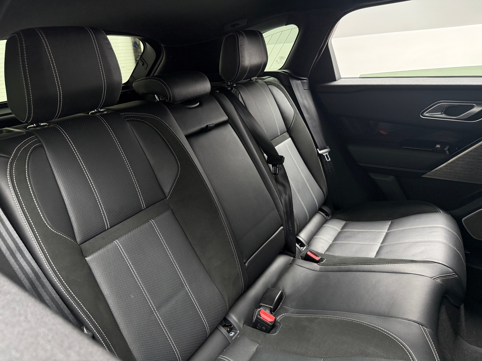Thumbnail: 2019 Land Rover Range Rover Velar - 6