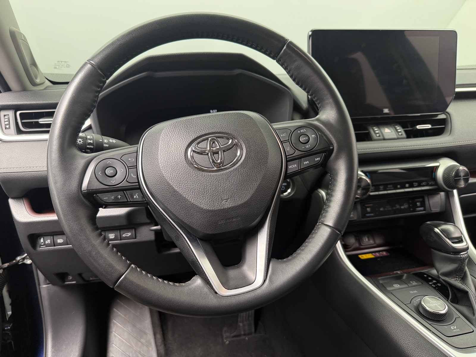 Thumbnail: 2023 Toyota RAV4 - 4