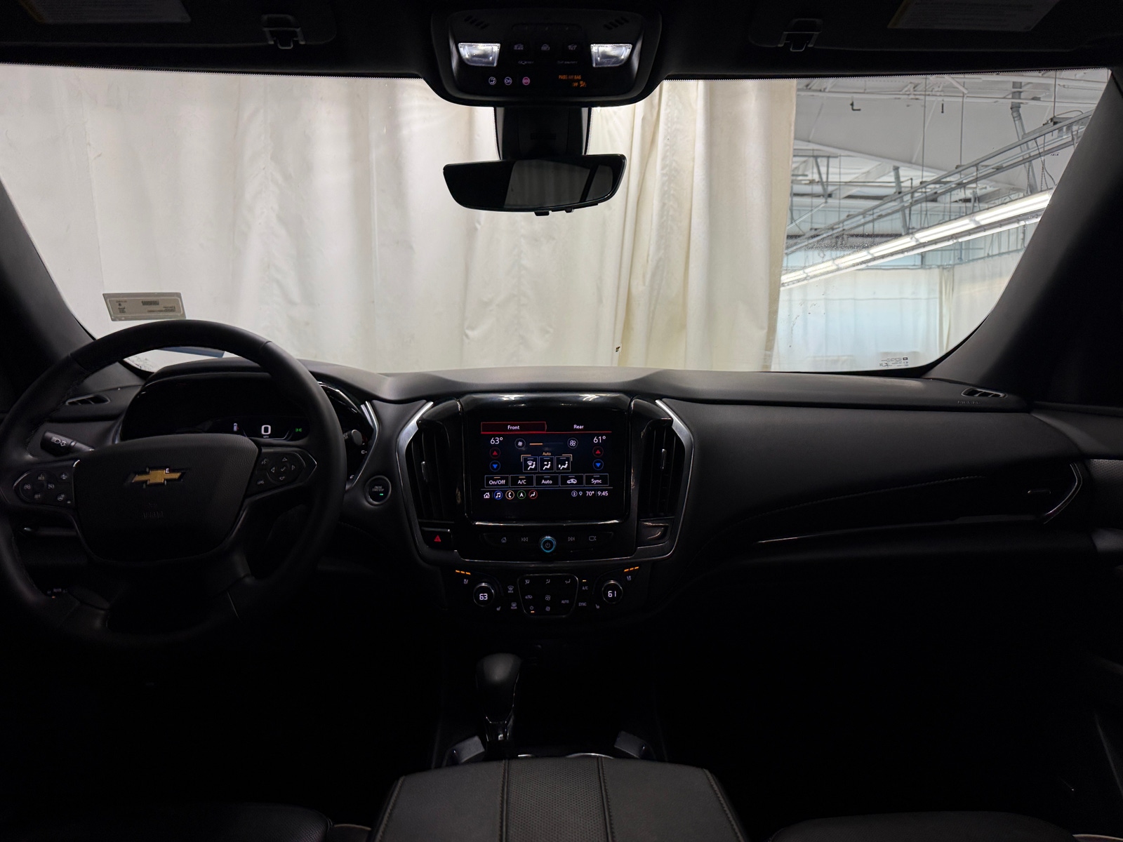 Thumbnail: 2023 Chevrolet Traverse - 2
