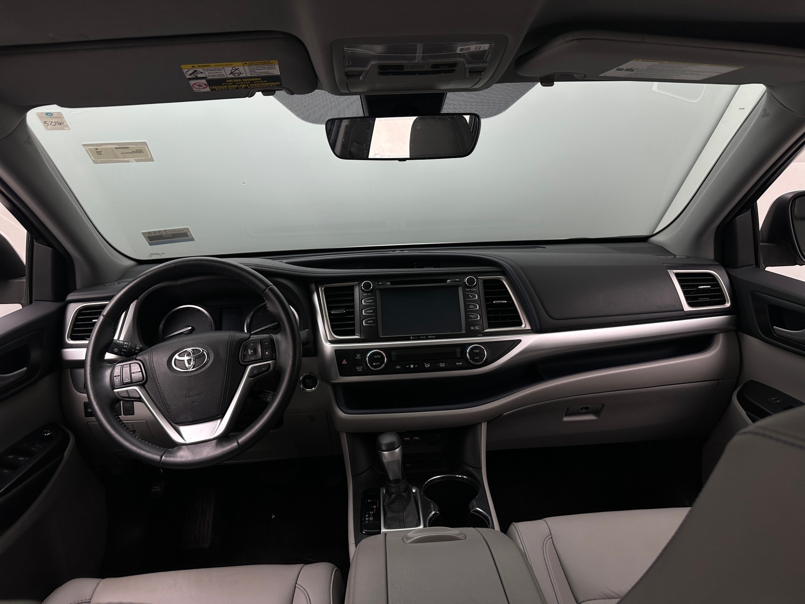 Thumbnail: 2019 Toyota Highlander - 2