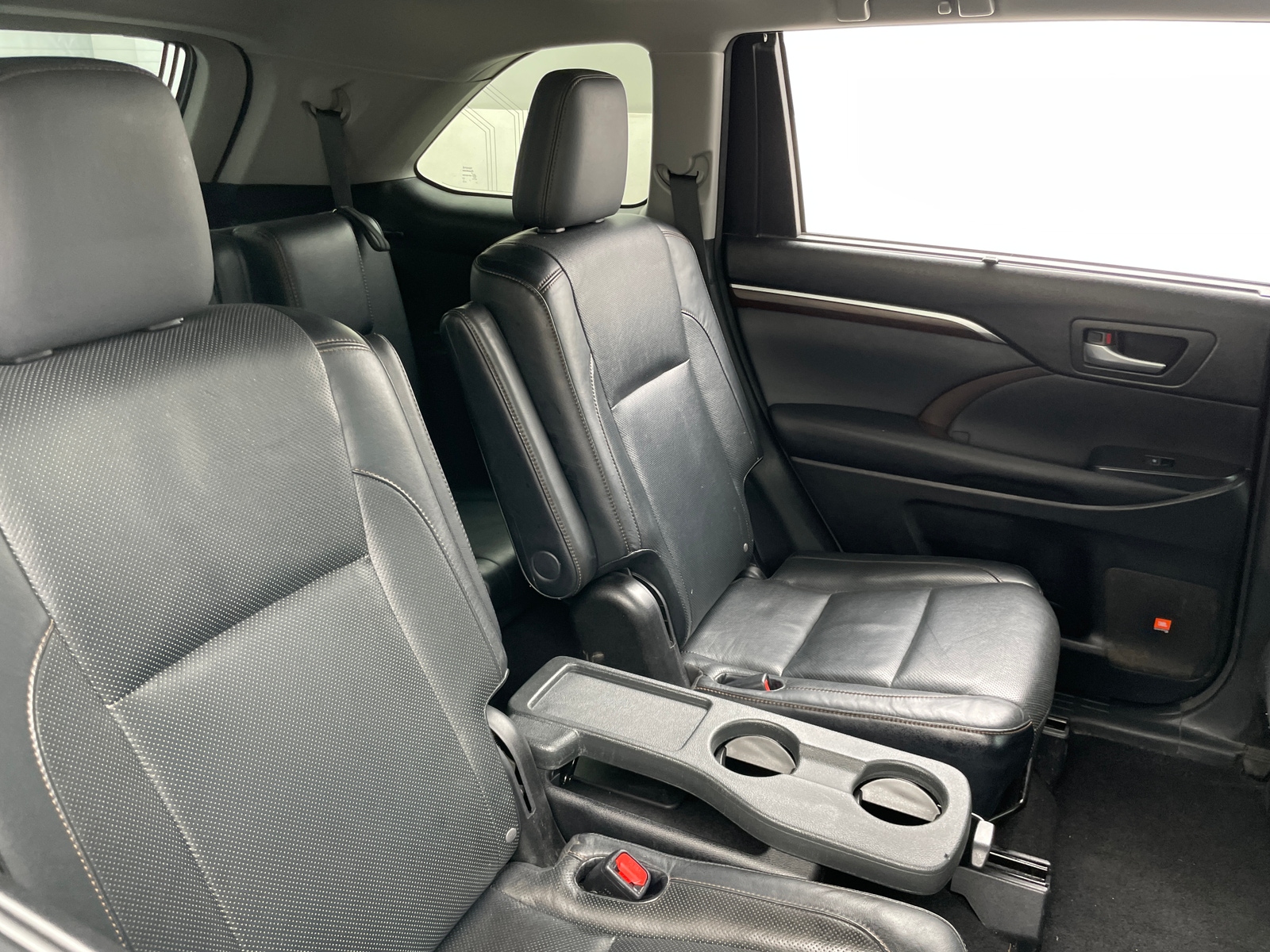 Thumbnail: 2015 Toyota Highlander - 5