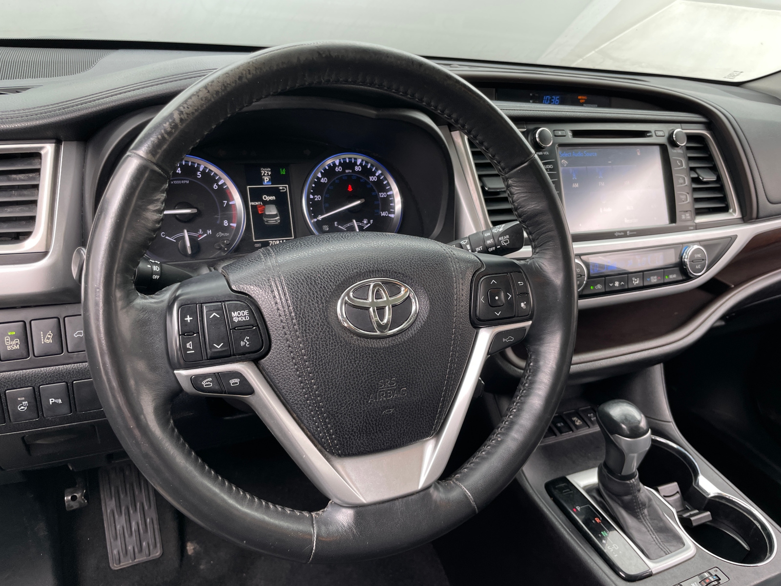 Thumbnail: 2015 Toyota Highlander - 4