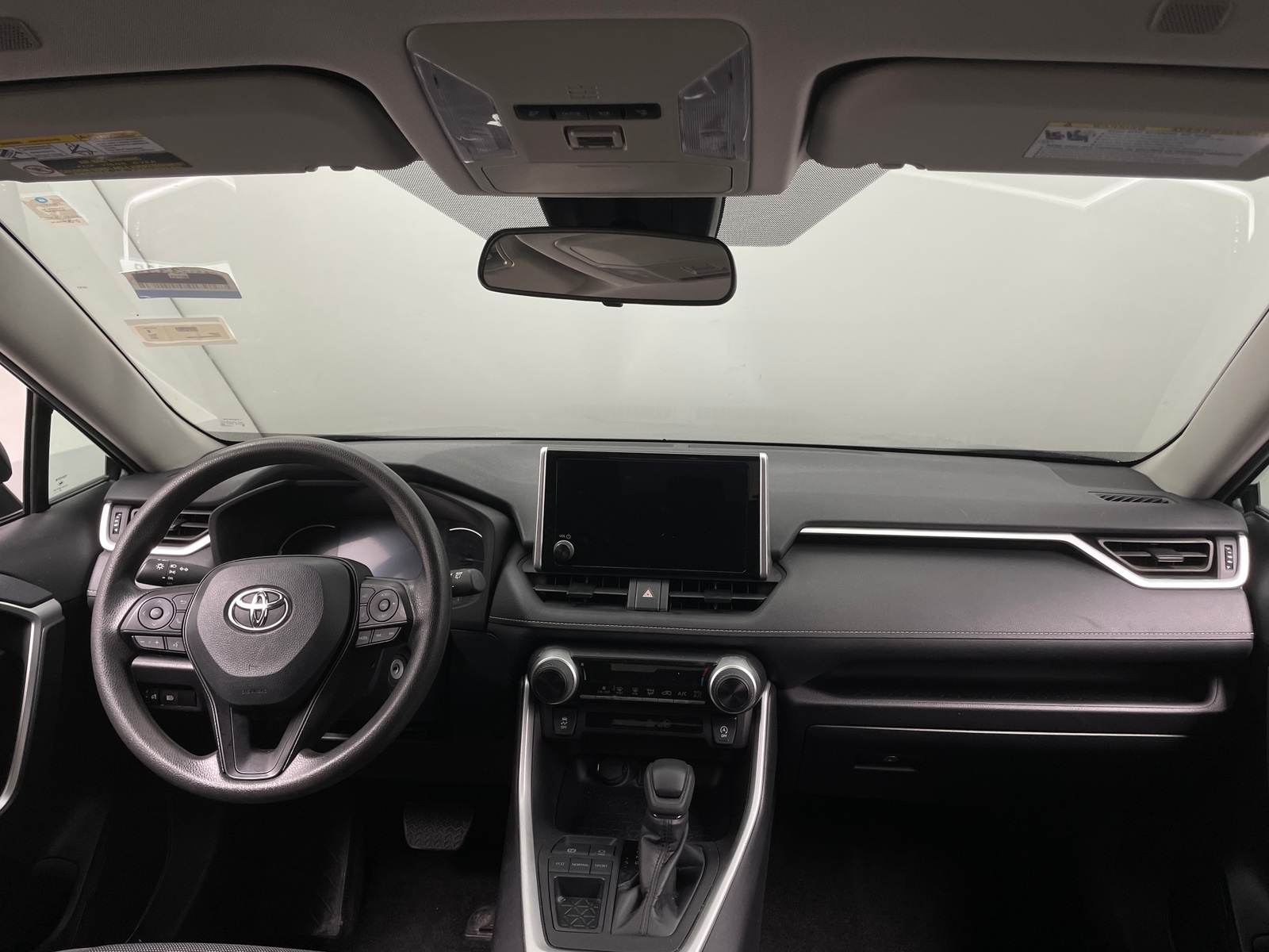 Thumbnail: 2025 Toyota RAV4 - 3