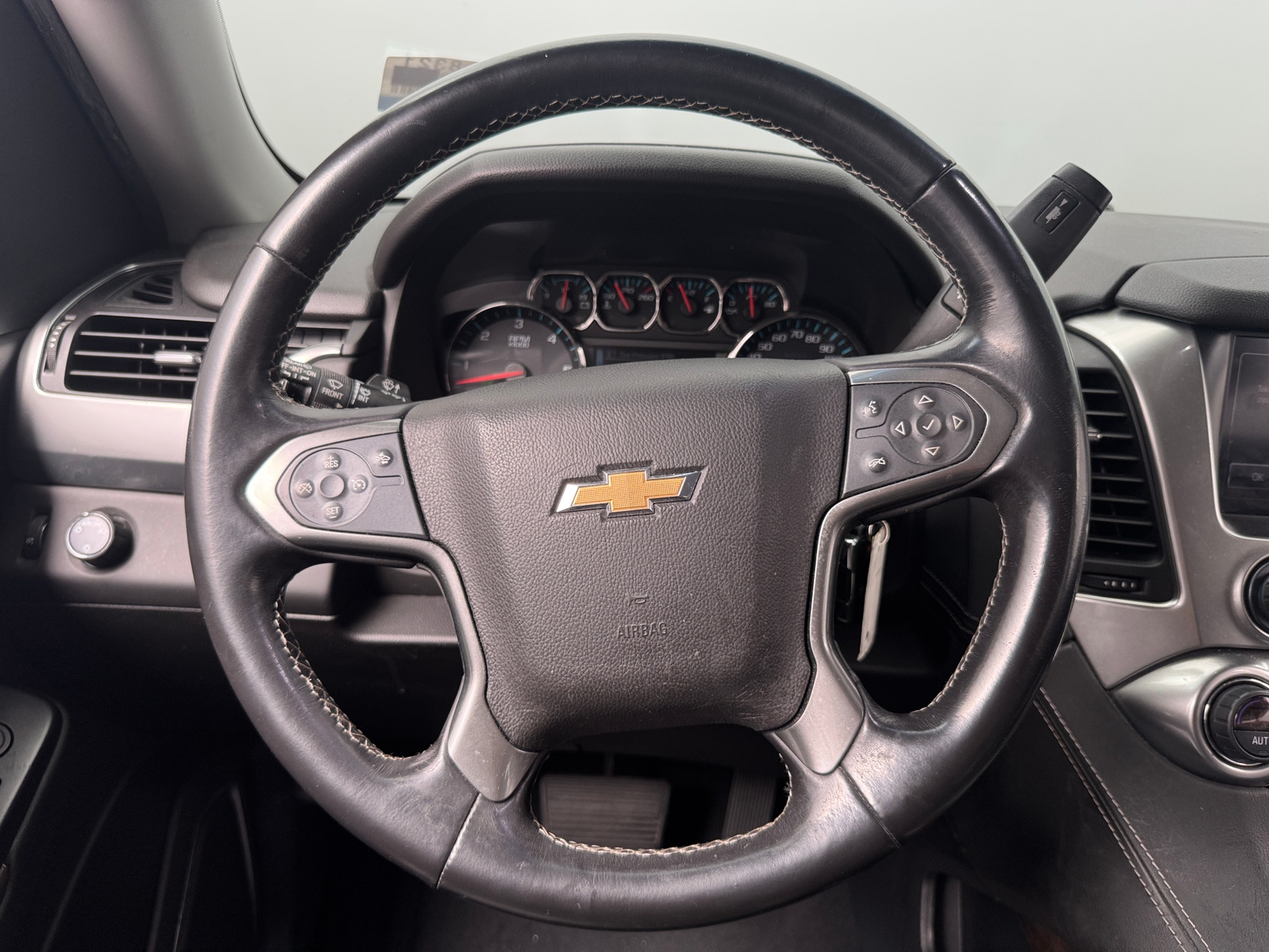 Thumbnail: 2019 Chevrolet Tahoe - 5