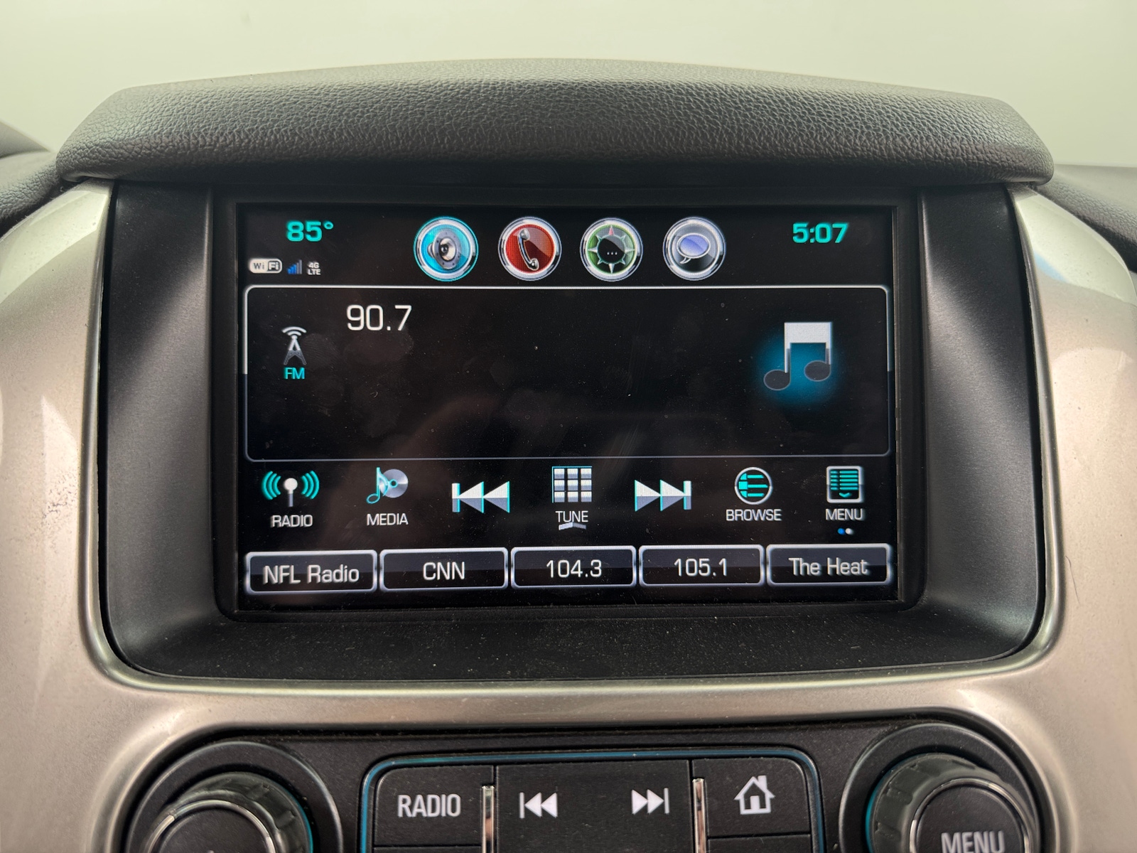 Thumbnail: 2019 Chevrolet Tahoe - 4
