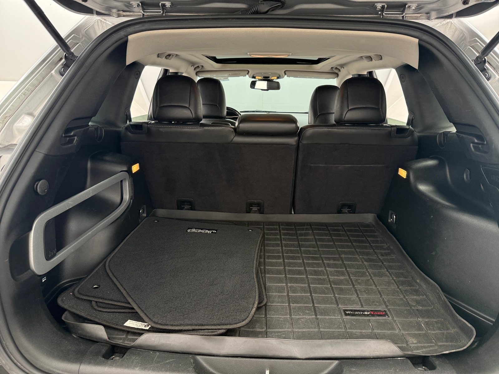 Thumbnail: 2016 Jeep Cherokee - 6