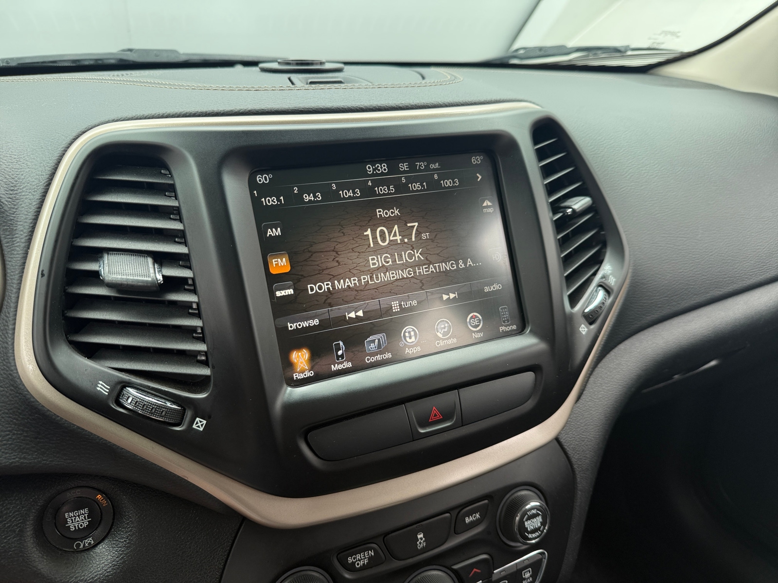 Thumbnail: 2016 Jeep Cherokee - 3