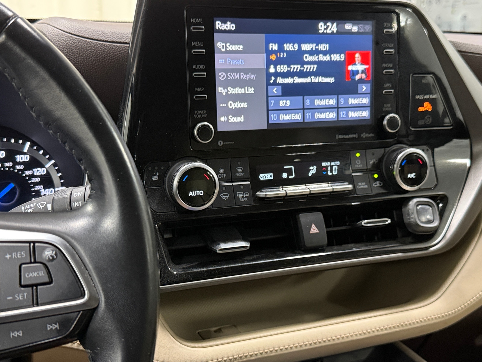 Thumbnail: 2021 Toyota Highlander - 3