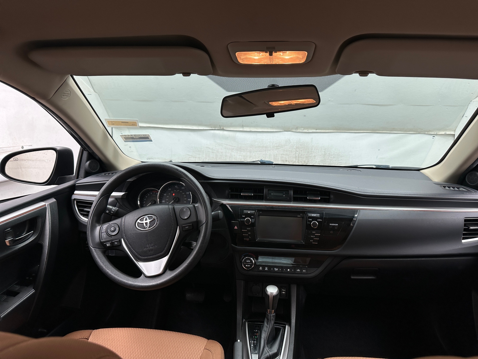 Thumbnail: 2015 Toyota Corolla - 3