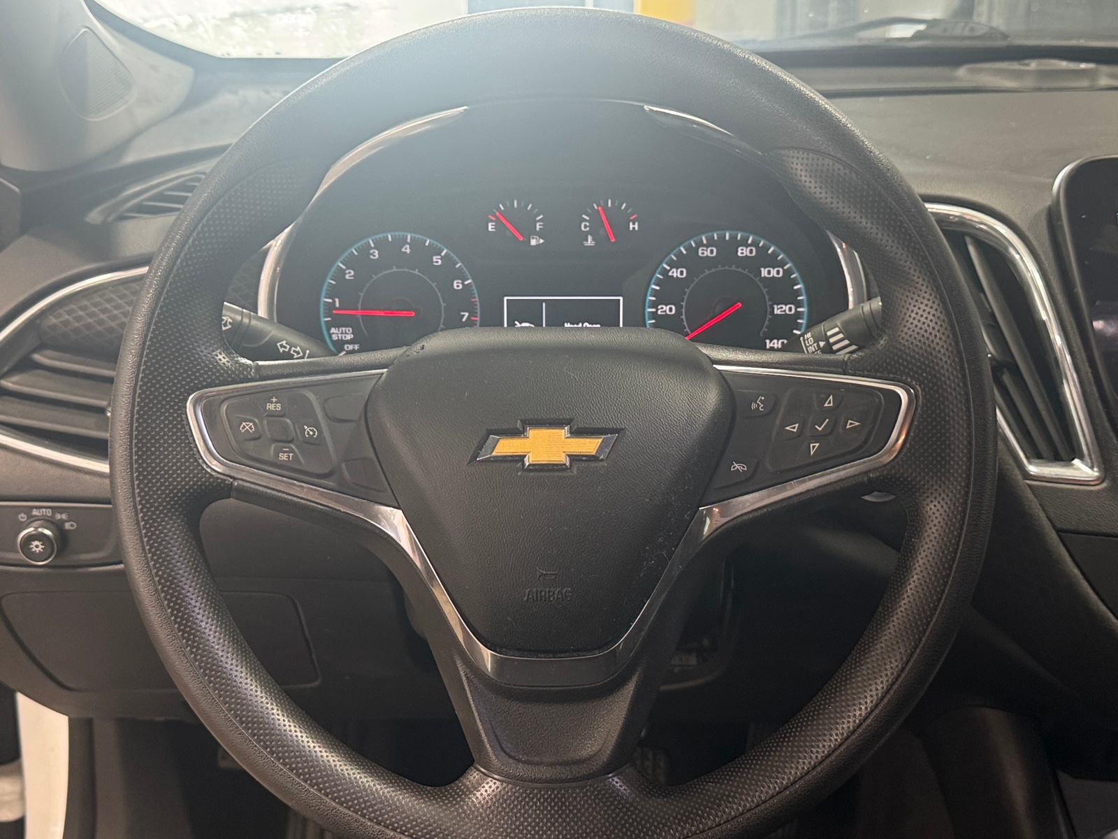 Thumbnail: 2019 Chevrolet Malibu - 5