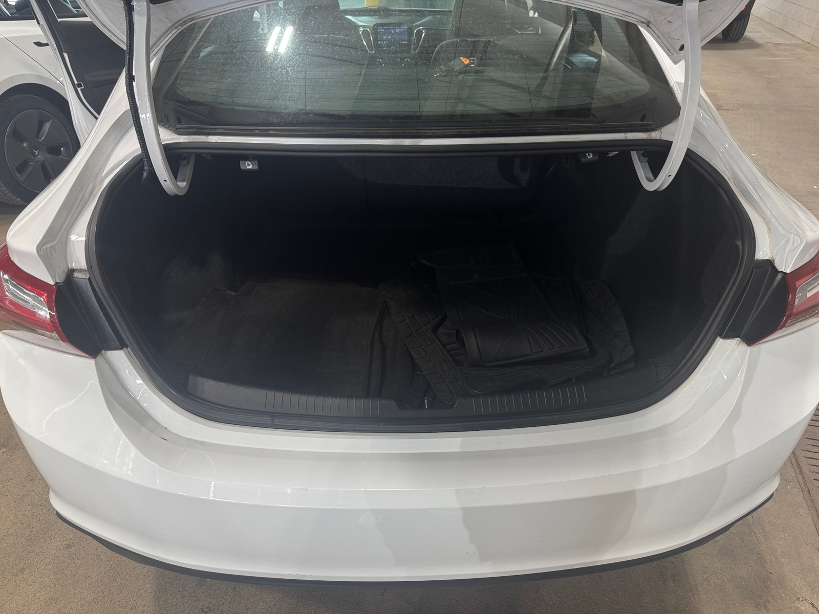 Thumbnail: 2019 Chevrolet Malibu - 7