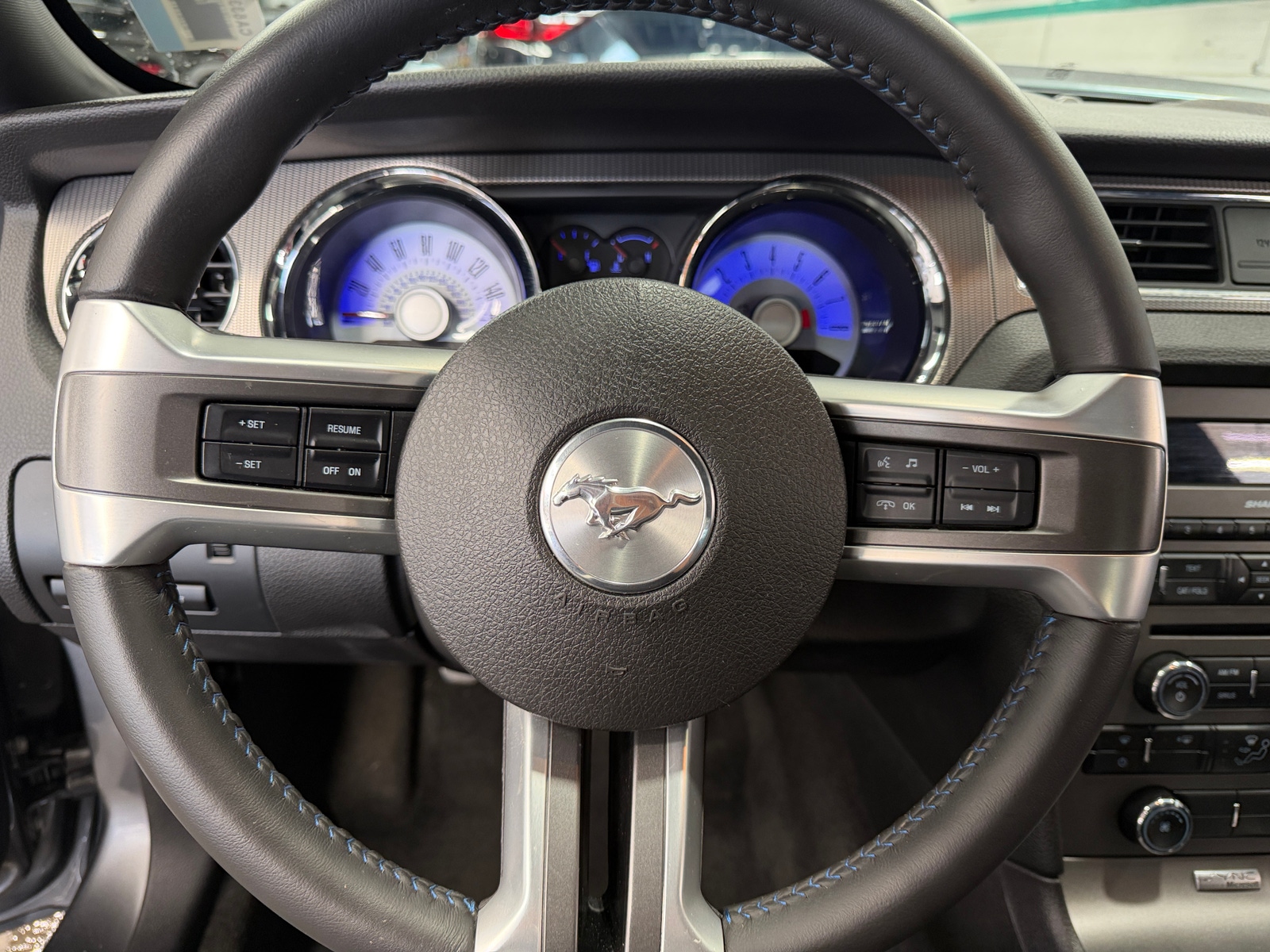 Thumbnail: 2011 Ford Mustang - 3